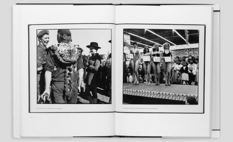 David Goldblatt – In Boksburg: Books on Books – www.photobookstore.nl