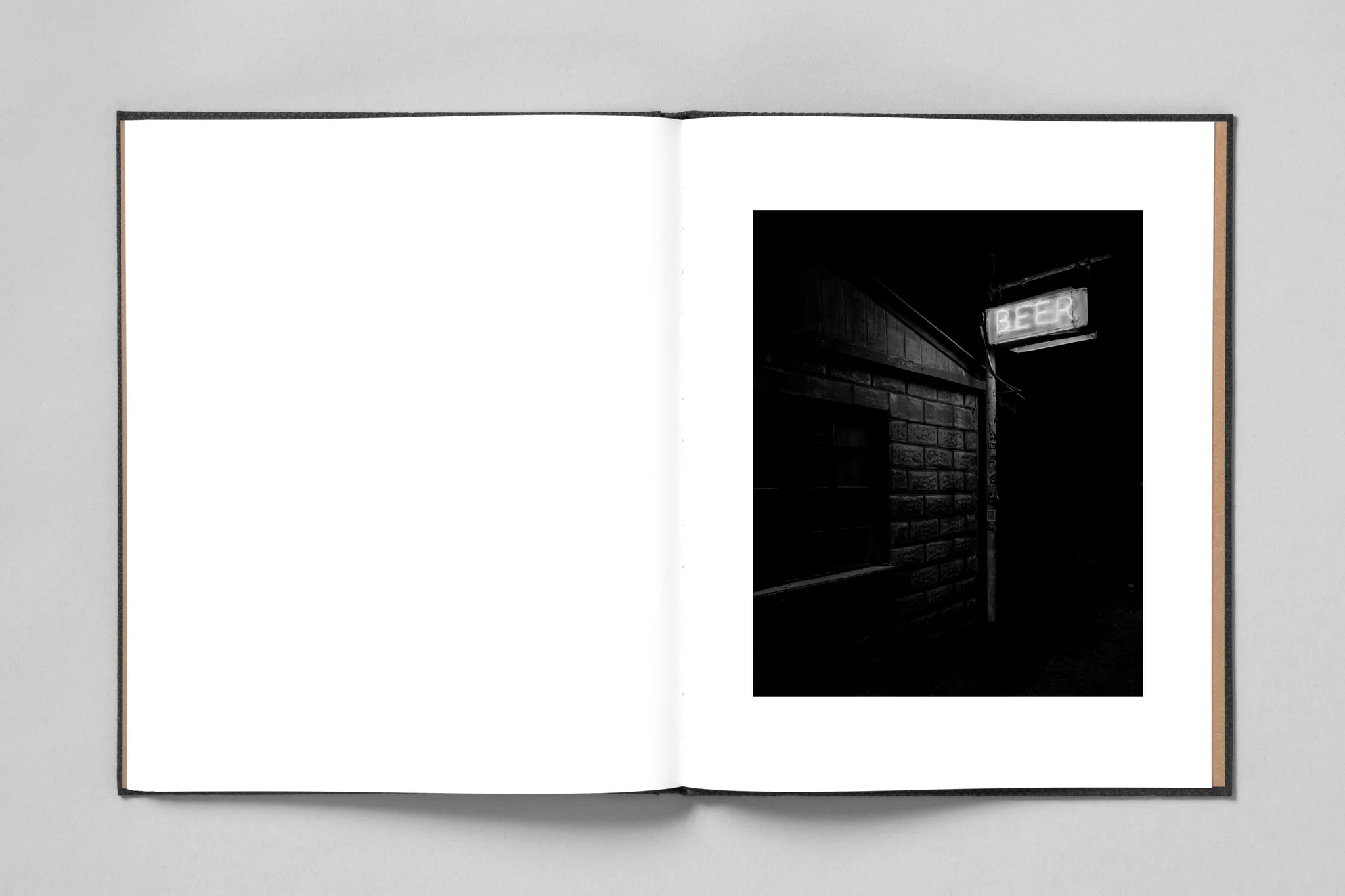 Mark McLennan – No Fences – www.photobookstore.nl