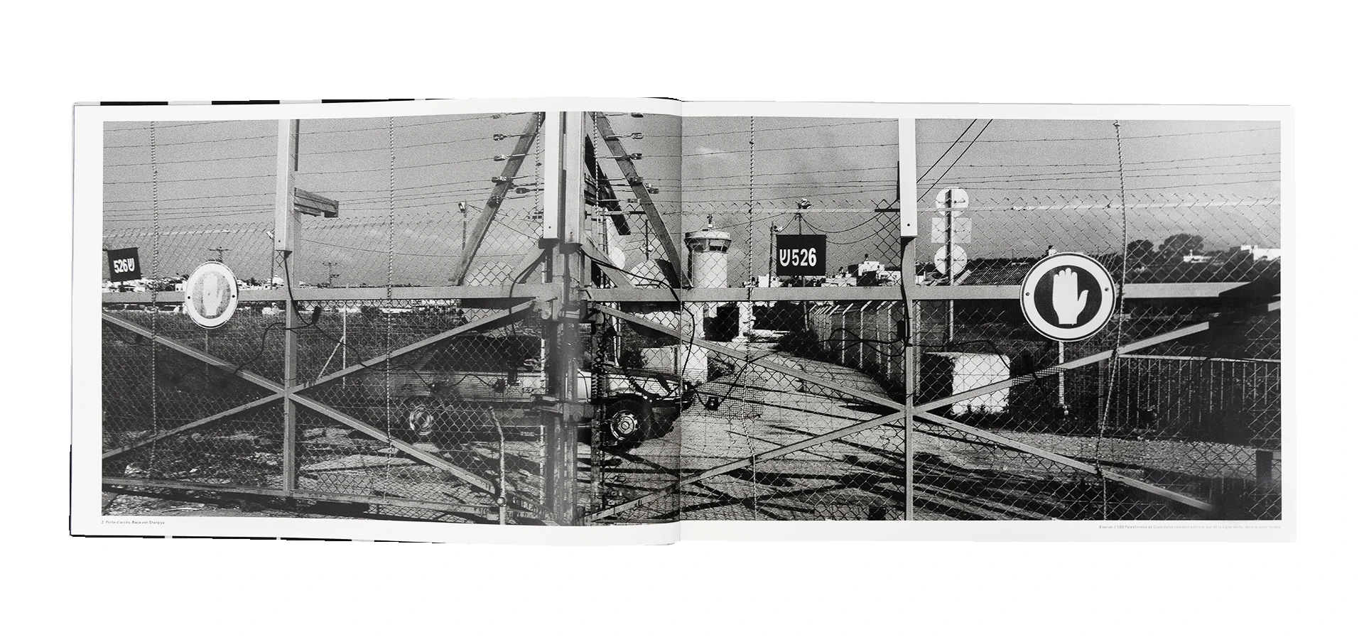 Josef Koudelka – Wall – www.photobookstore.nl